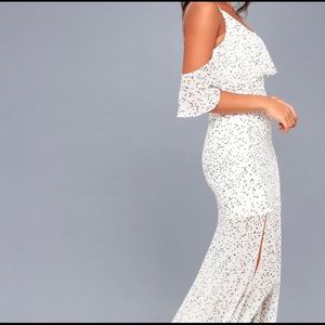 Lulu’s Embrace Me One-Shoulder Maxi Dress - NWT